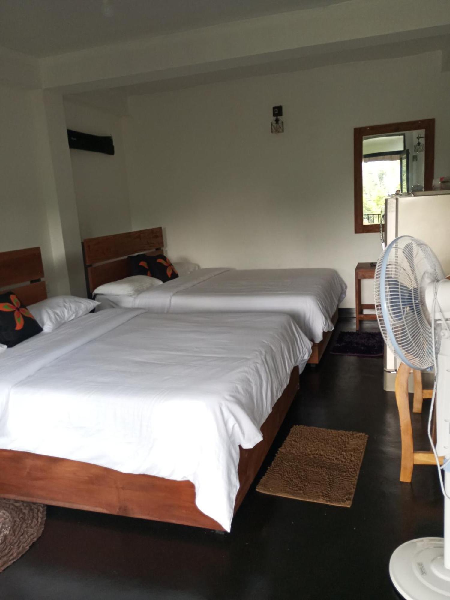 Chanidu Ella Inn Екстериор снимка